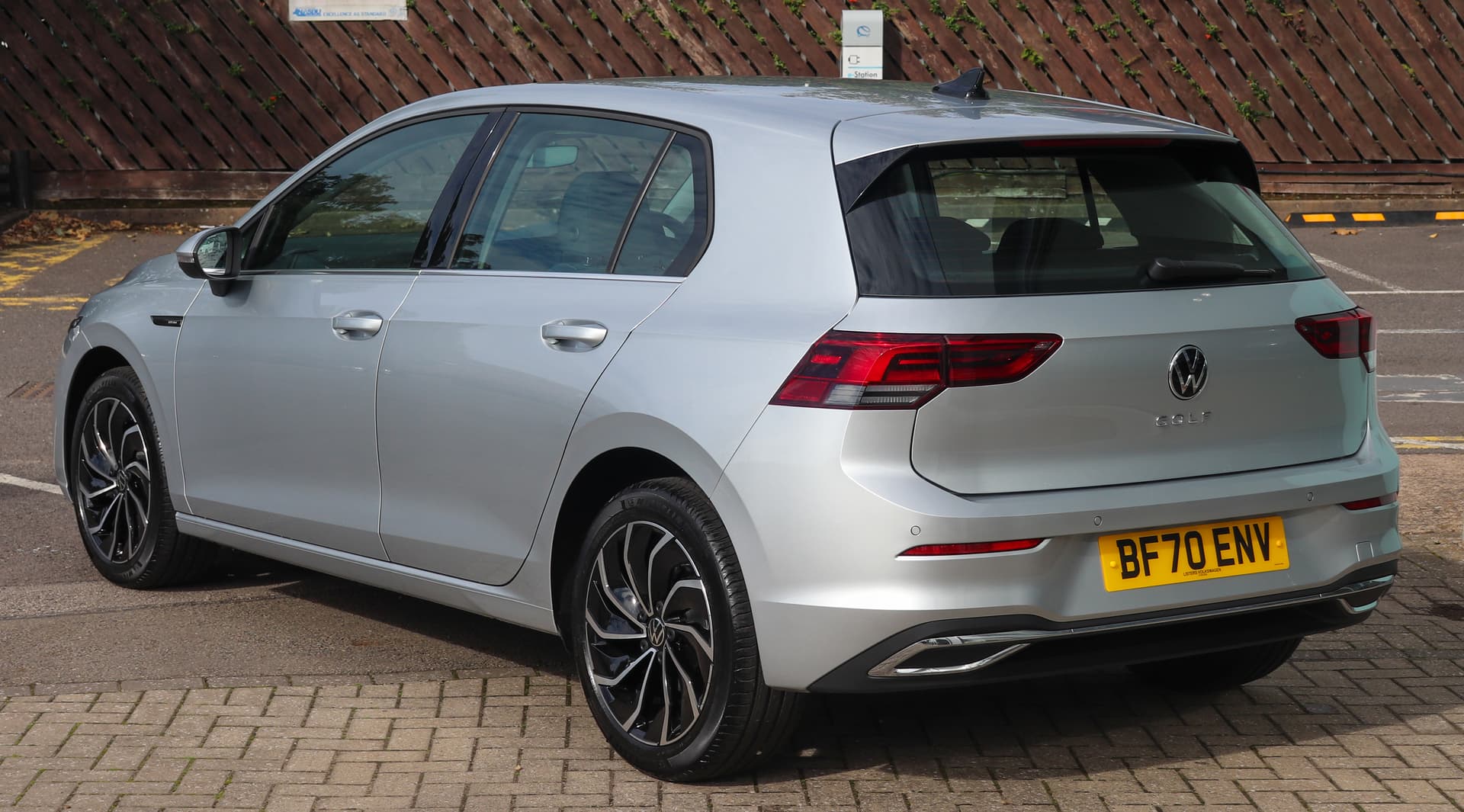 Volkswagen Golf 8 1.5 TSI Foto 3