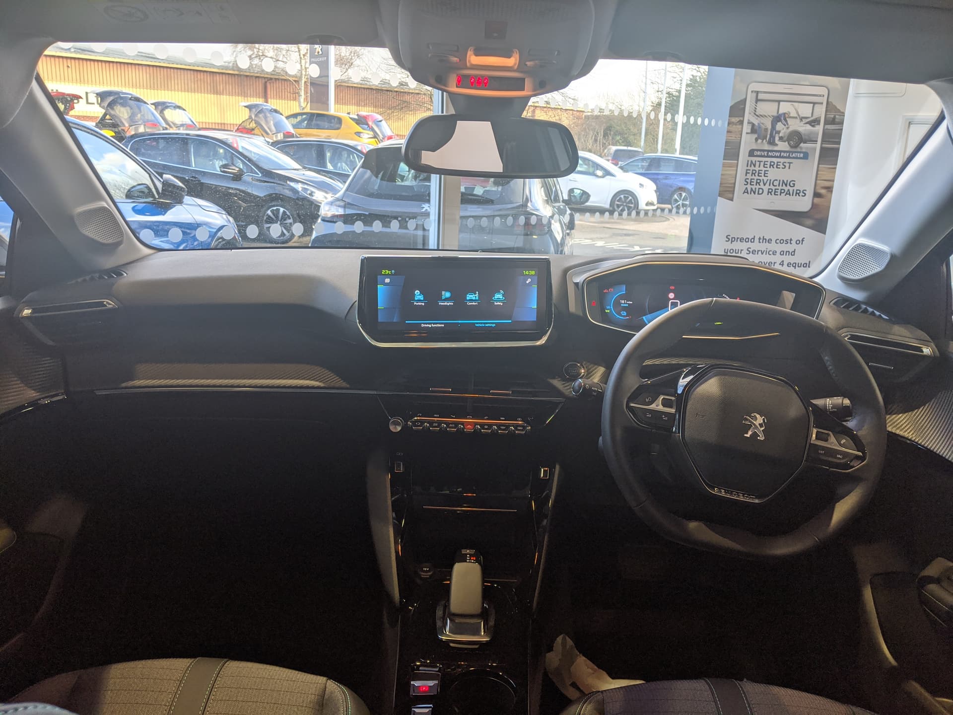 Peugeot e-208 EV50 Foto 4